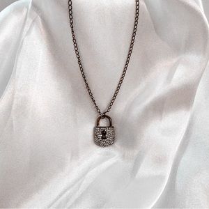 Rhinestone Lock Necklace ✨